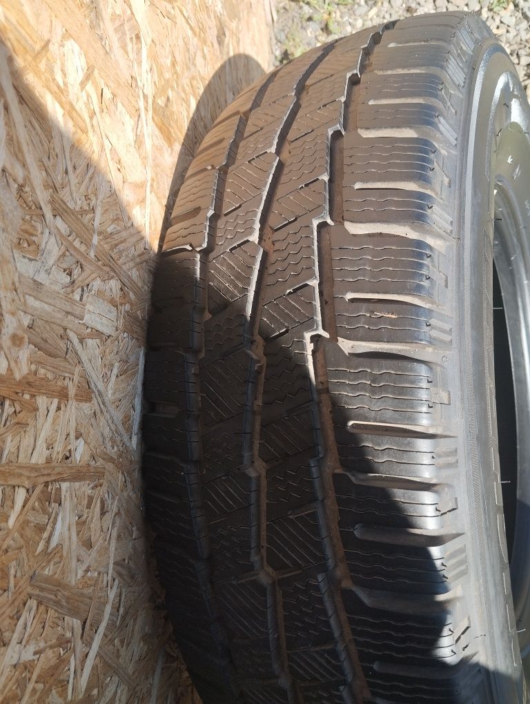 225/75R16С. 1шт. Мішелін
