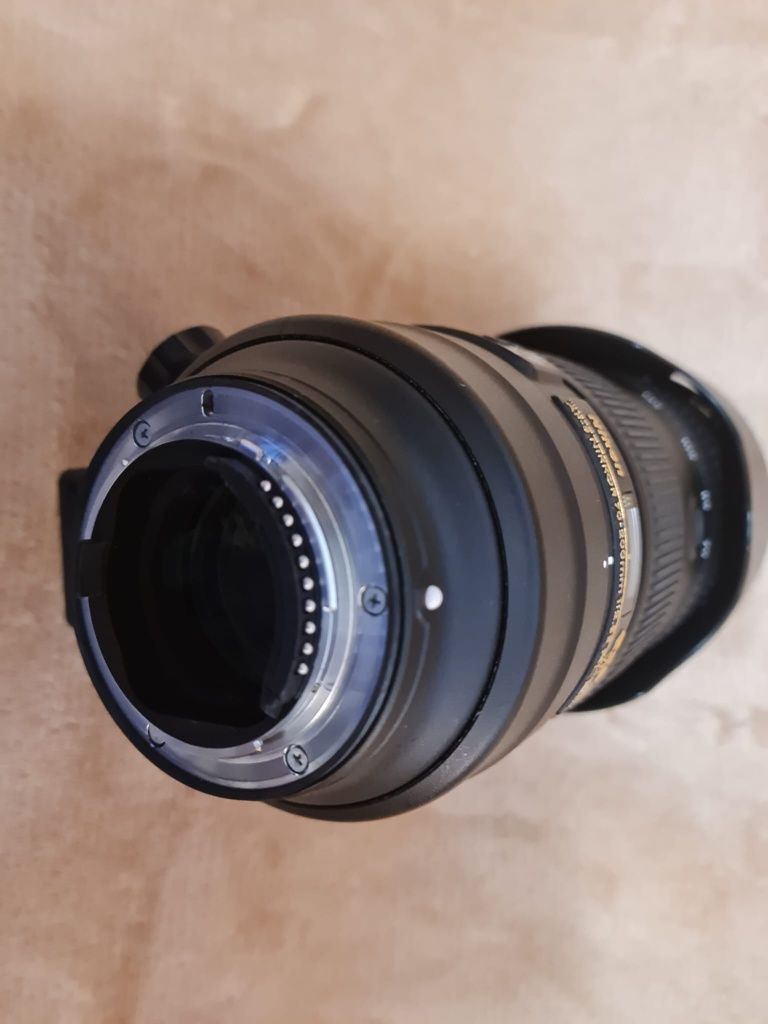 NIKON AF-S NIKKOR 70-200mm f/2.8E FL ED VR, última geração