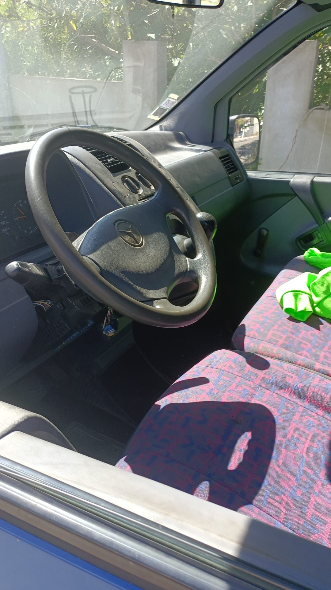 Vende se Mercedes Vito