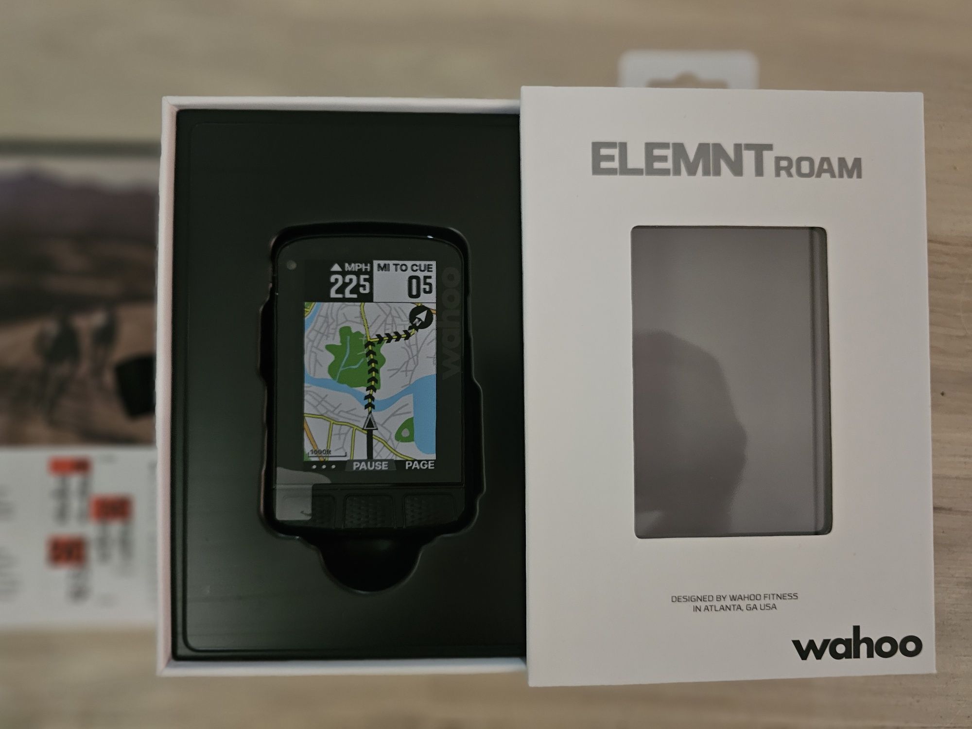 Licznik rowerowy WAHOO ELEMNT NEW ROAM v2 GPS
