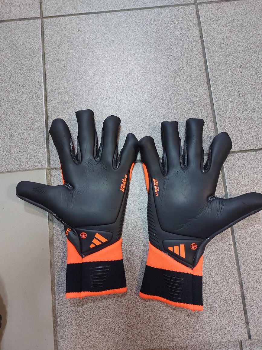 Воротарські Перчатки Adidas Predator GK Gloves PRO HYB Soccer розм 10