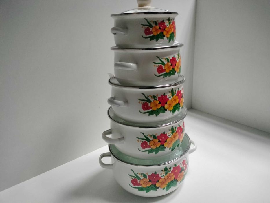 Zestaw 5 garnków emaliowanych nowe sprawne z pokrywkami świąteczna pro