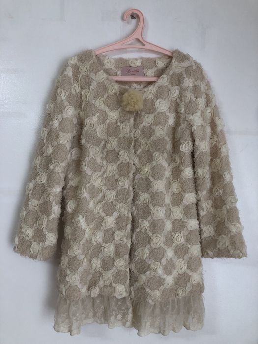 Vendo diversas peças de roupa e um bolsa