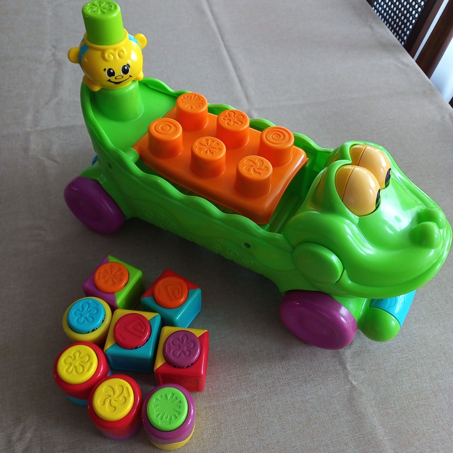 Krokodyl, interaktywna zabawka z klockami, Fisher price