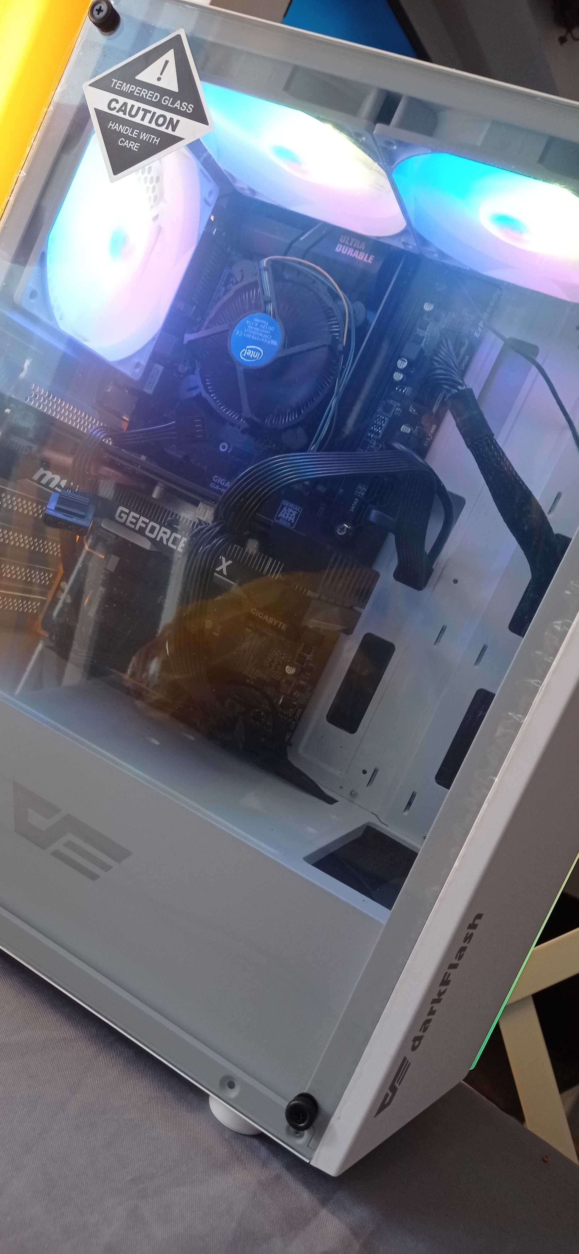 Komputer Gamingowy Intel , GTX 1660 SUPER, 16 GB DDR4 | nowe części