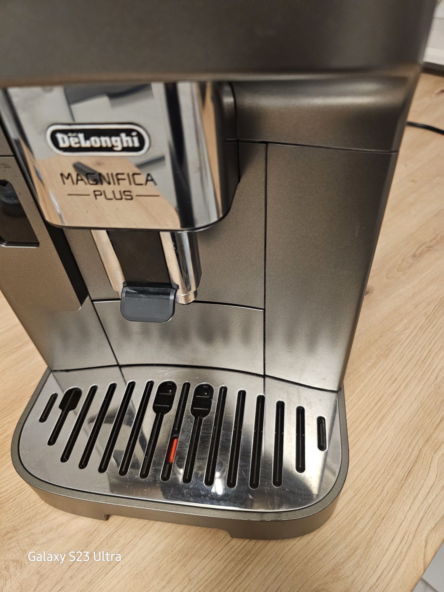 Expres do kawy delonghi magnifica plus