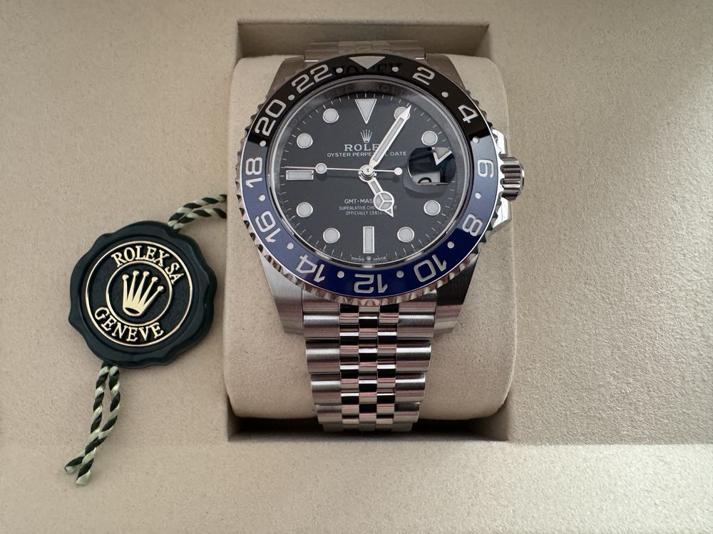 ROLEX GMT-Master II Oyster Black and Blue, Jubilee