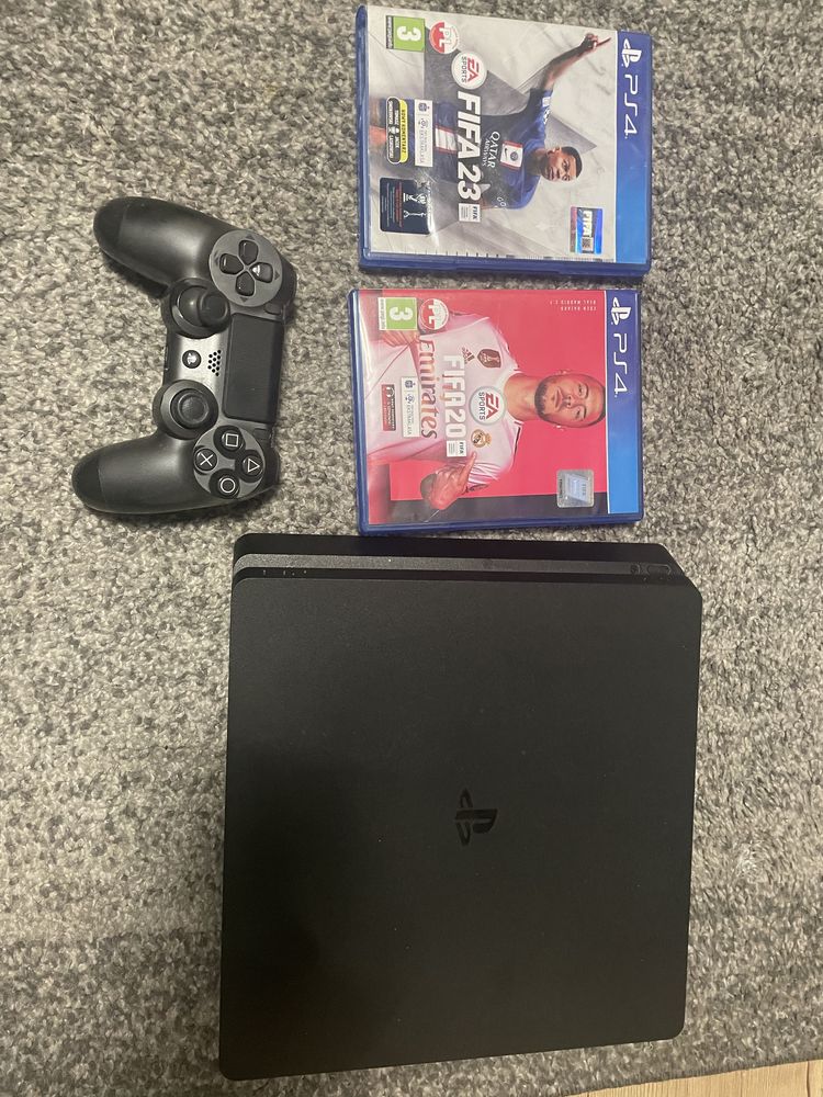 PlayStation4 500gb z grą Fifa23