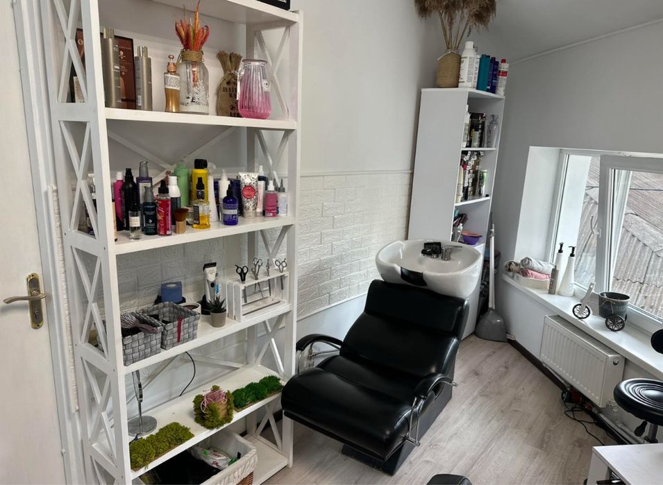 Здам місце для перукаря в центрі