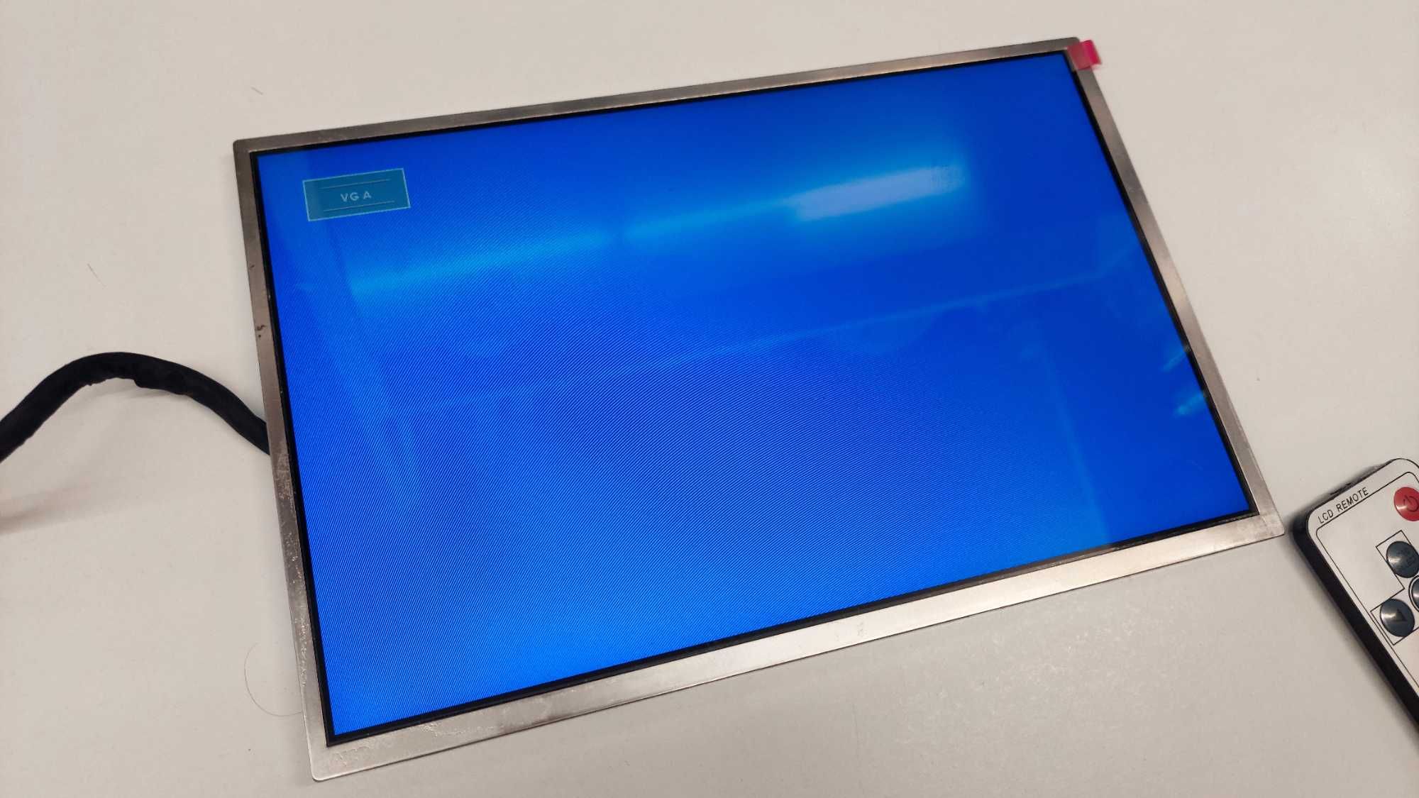 LCD 10.1 cali IPS 1024x600 HDMI VGA AV