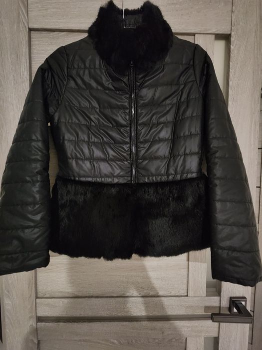 Продам курточку з натуральним мехом кролика