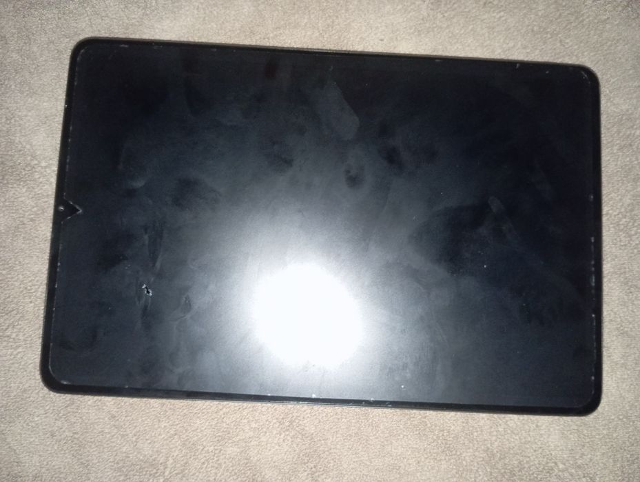 Редмі пад 5 б/у ікран не робочий