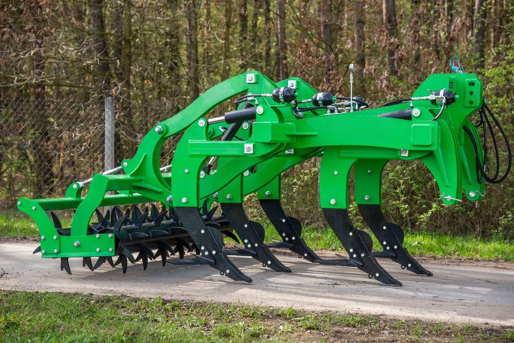 Głębosz bezorkowy Pług dłutowy hydrauliczne zabezpieczenie 2.5 m 5 łap
