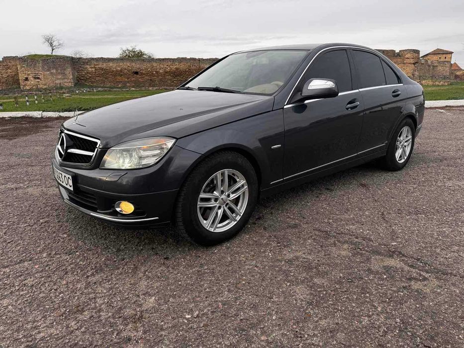 Mercedes C 320  4 MATIC