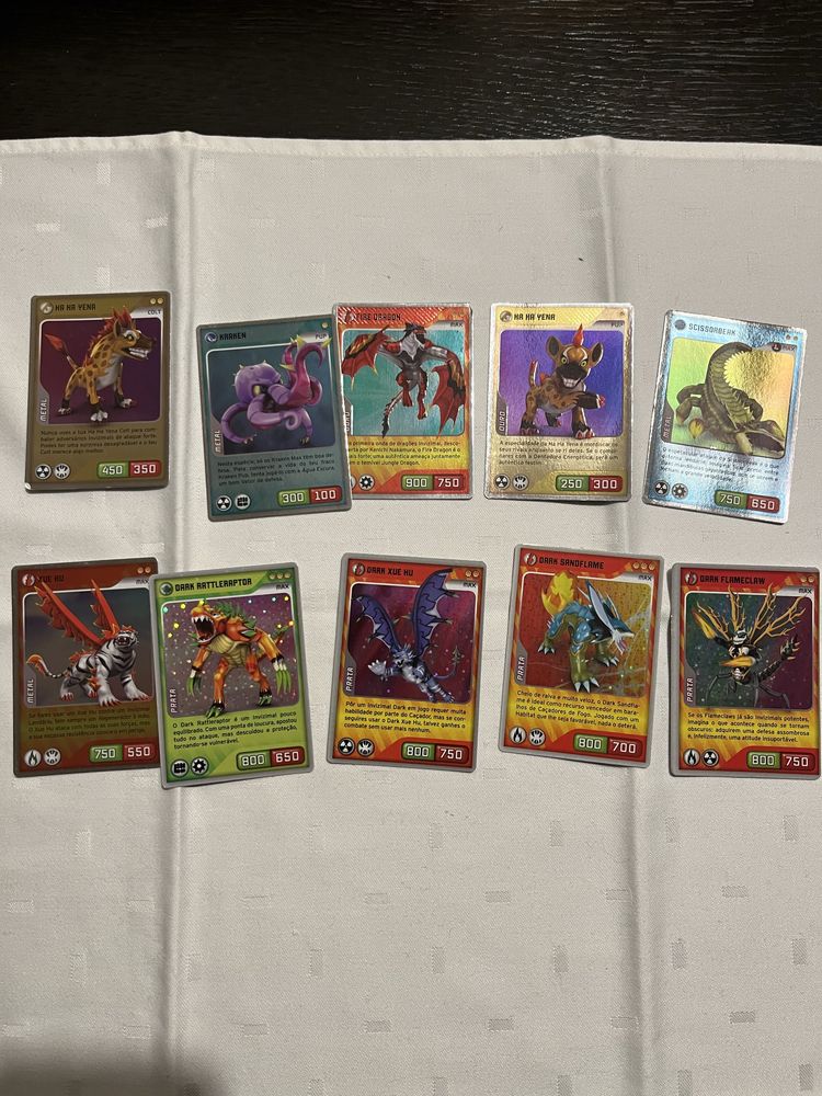 Cartas Panini - Invizimals