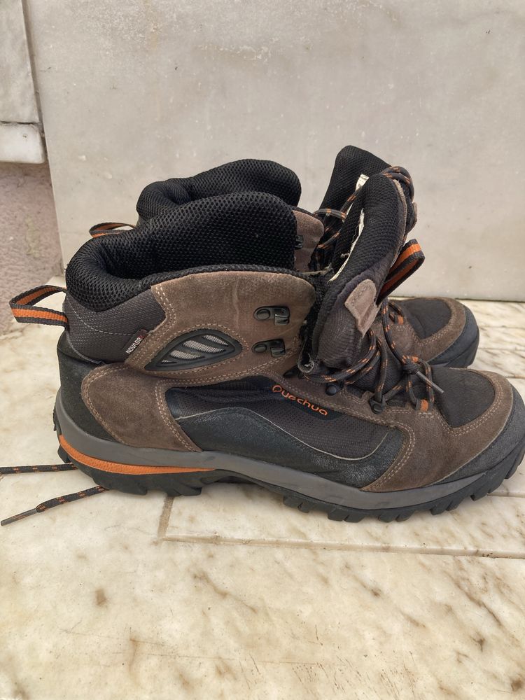 Botas de trekking Quechua N44