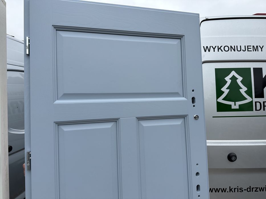 Drzwi drewniane zewnętrzne  wewnątrzklatkowe Na wymiar Montaż KLATKOWE