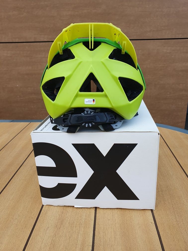 Kask rowerowy UVEX Quatro Pro