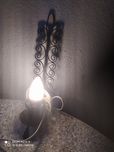 Lampa zabytek z dawnych czasów rękodzieło z metalu