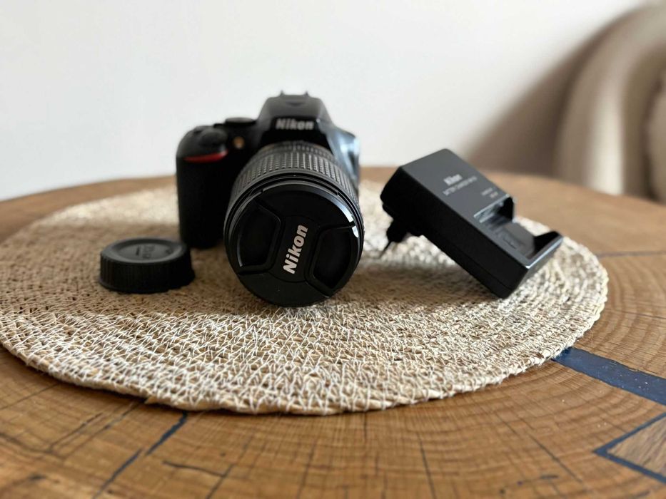 Aparat Nikon D3500 + obiektyw futerał stan idealny