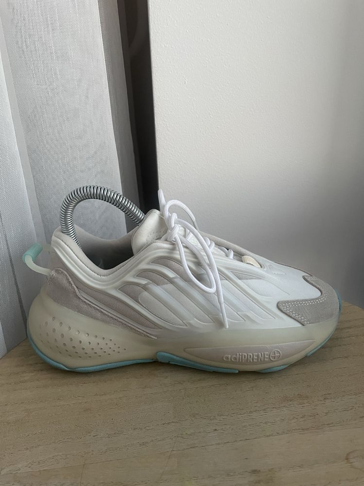 Кросівки adidas ozrah