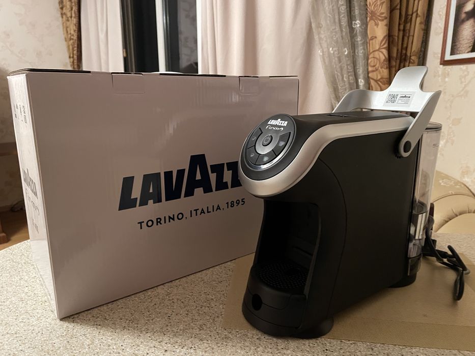 Кавомашина Lavazza Firma