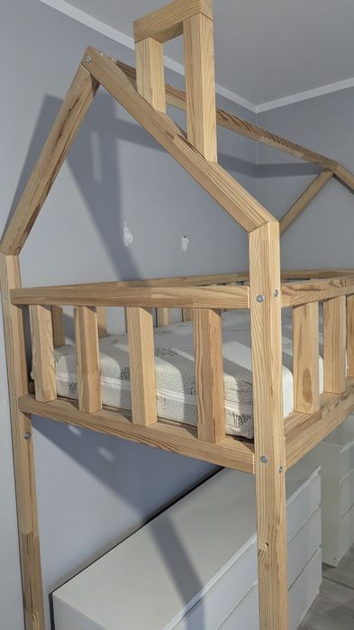 Łóżko domek na antresoli 160x80 DREWNO 100% + Materac 80x160 dziecięcy