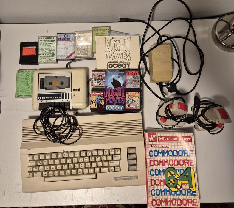 Commodore C64 ZESTAW plus 4 oryginalne gry