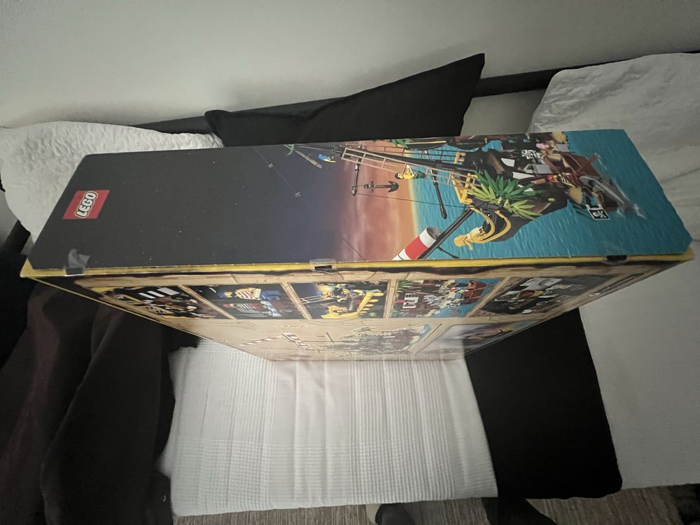 Lego 21322 barracuda