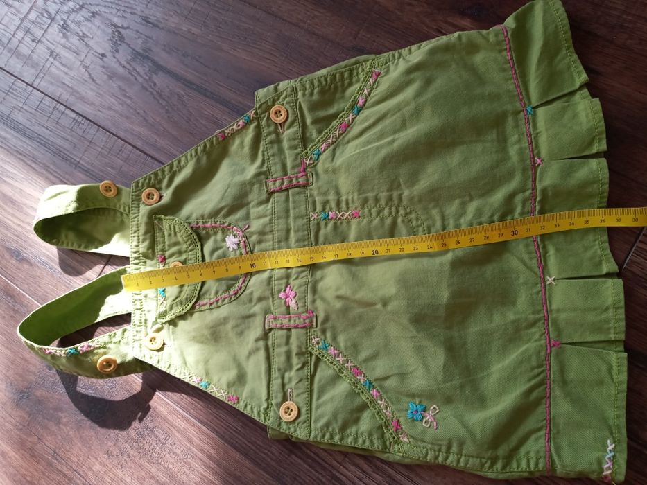 Сарафан з вишивкою