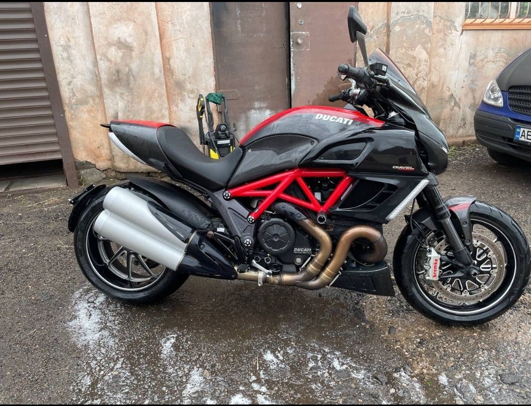 Глушитель, выхлоп Ducati Diavel 2011-2016, оригинал, сток