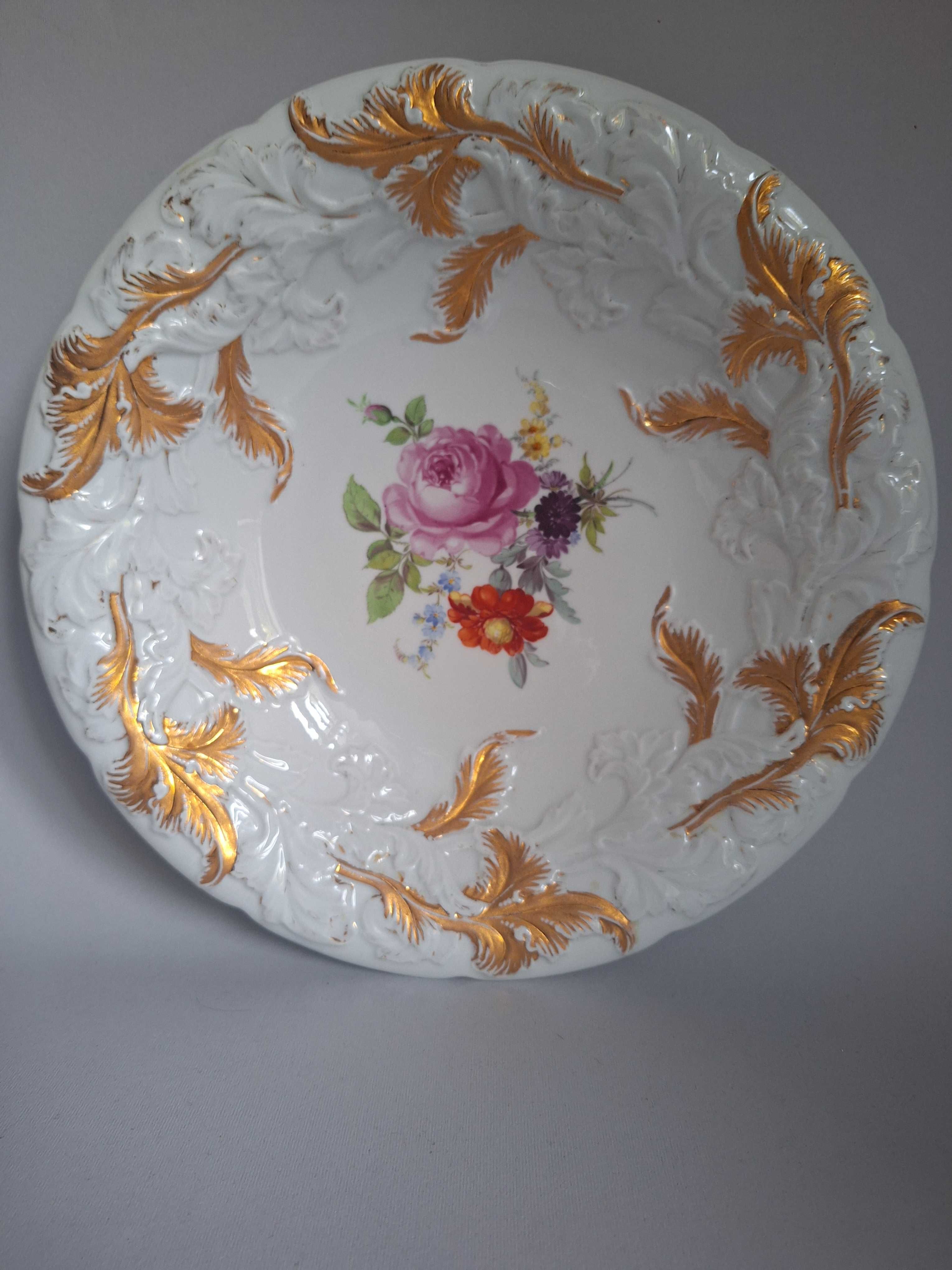 Meissen.Фарфоровая  тарелка с  цветами ручная  роспись  Ø 29.5 см.