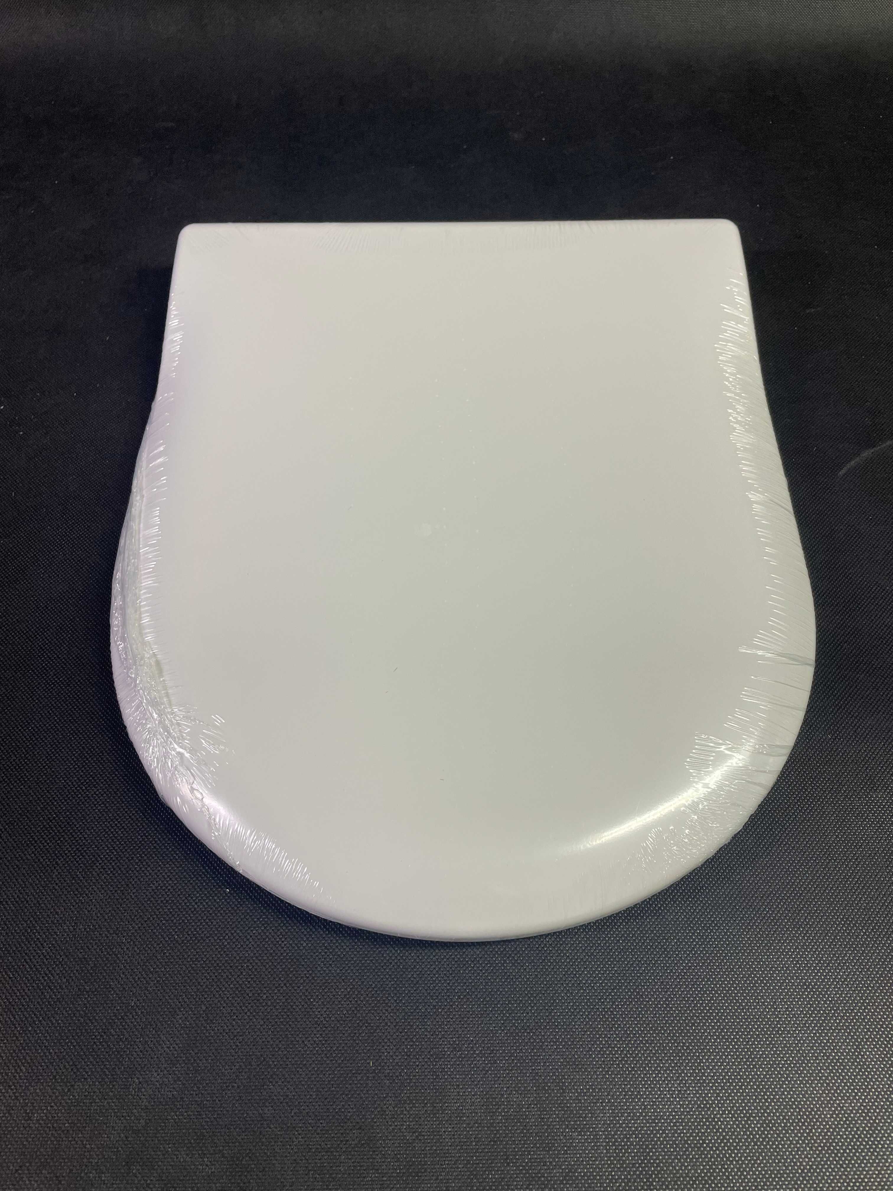 Deska sedesowa Villeroy&Boch Subway 2.0 Slimseat duroplast 9M78S101