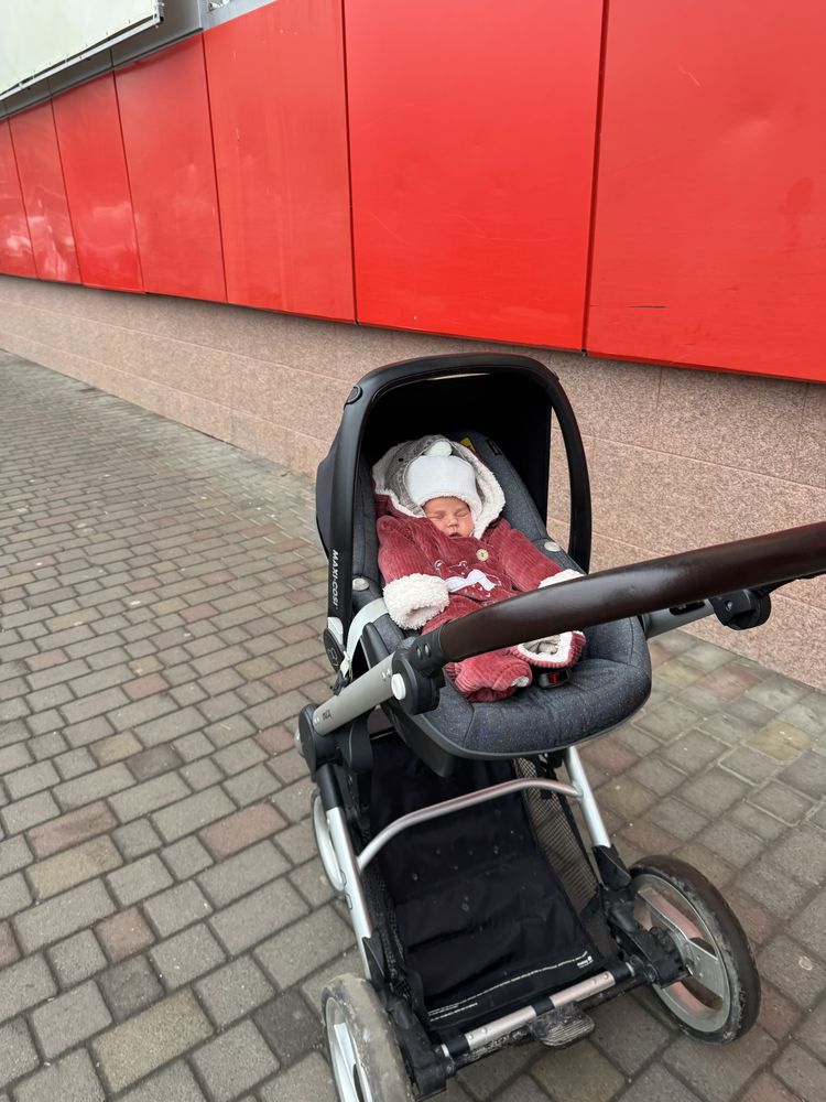 автолюлька з базою Maxi-Cosi