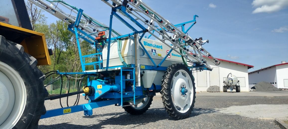 Opryskiwacz Blanchard 2500L 24M