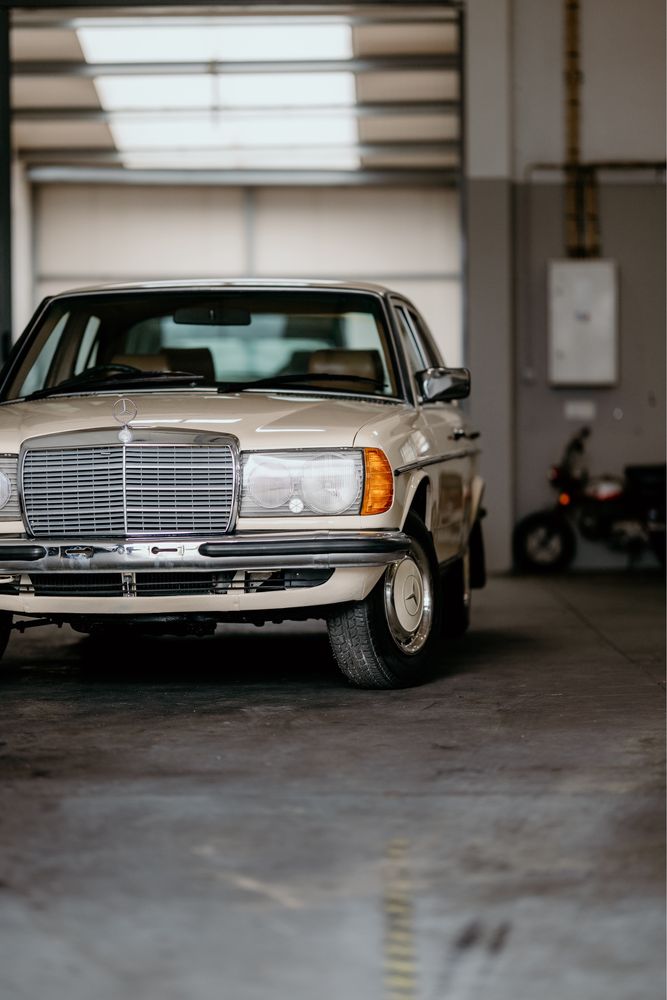 Mercedes w123 200 E 67000kms Certificado e RHD