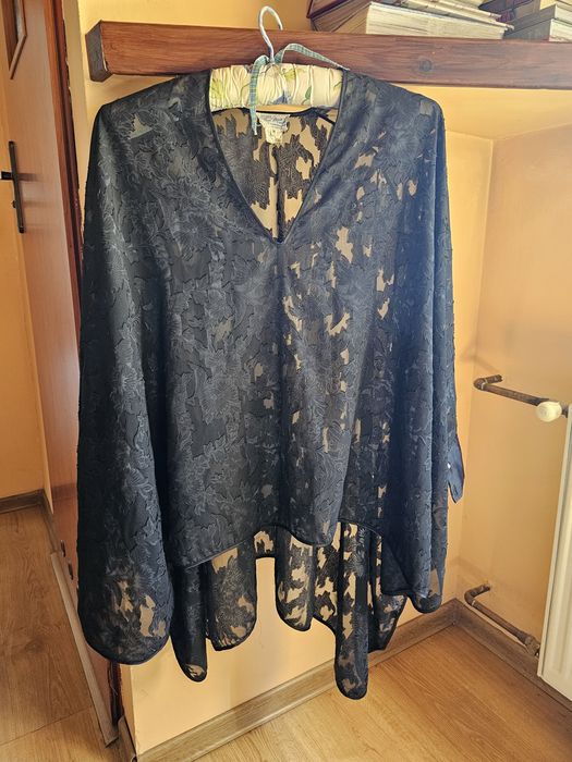 Damska czarna narzutka