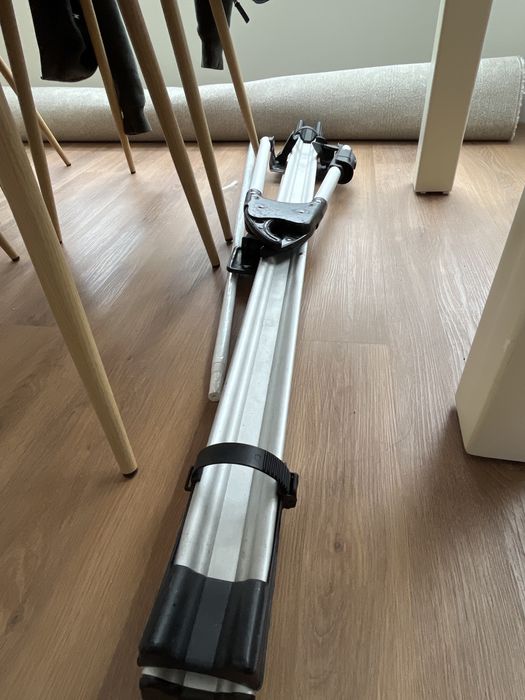 Barras tejadilho com 3 suportes para bicicletas Thule