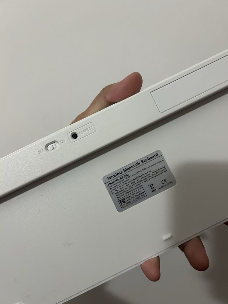 Teclado Bluetooth – Como Novo