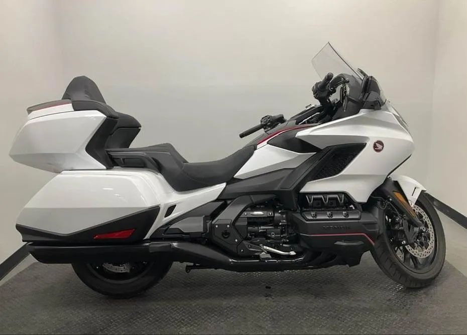 Honda GL 2024 HONDA GL1800D GOLDWING TOUR DCT *PRZEBIEG 366 mil* Bezwypadkowy