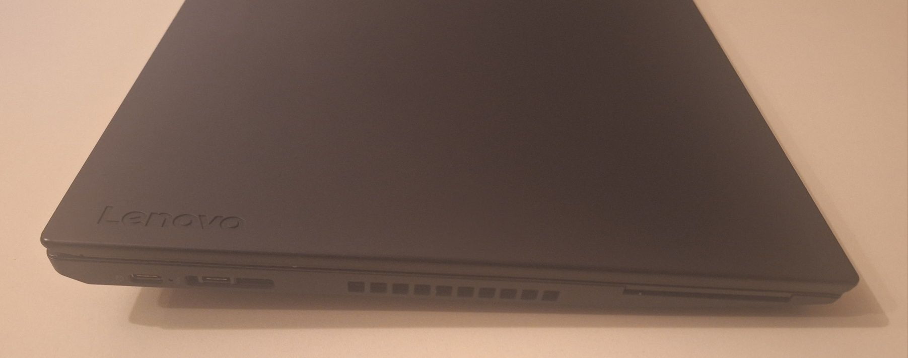 Laptop Lenovo P52s, czytnik linii papilarnych, rozpoznawanie twarzy
