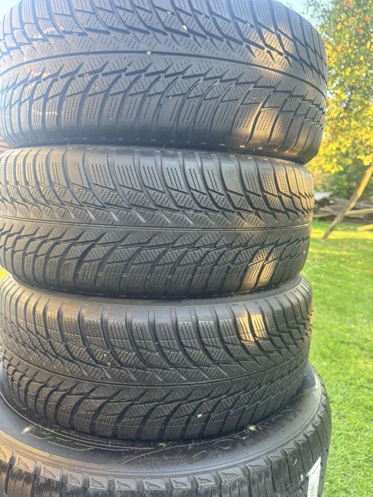 Сихів . Львів.. Зима демисезонка