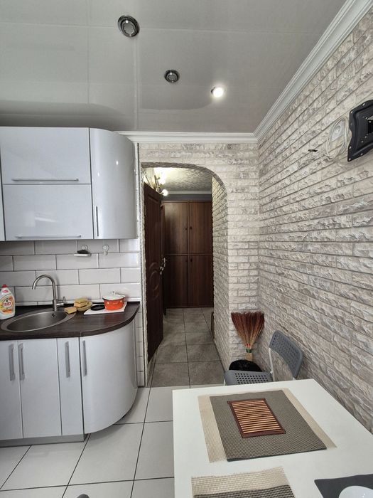 Здам 2-к квартиру, на 11  МКР.