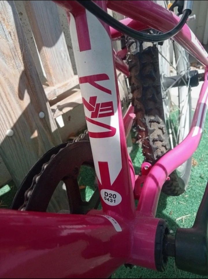 Bicicleta com pouco uso