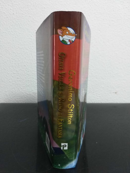 Livro " Oitava Viagem ao Reino da Fantasia - Geronimo Stilton