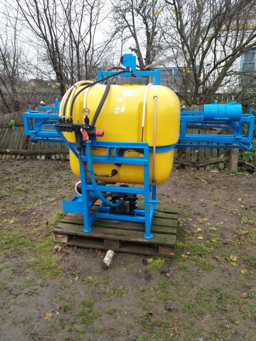 Оприскувач 400 літрів