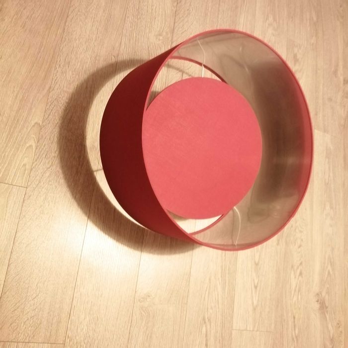 Lampa wisząca z czerwonym abażurem 50 cm