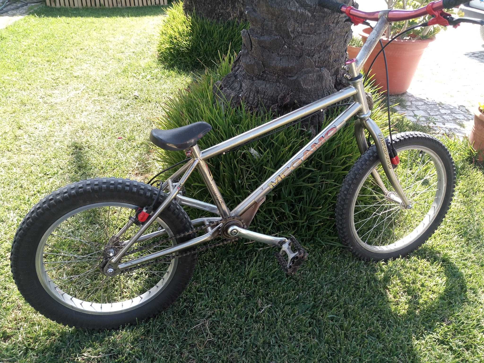 Bicicleta de trial