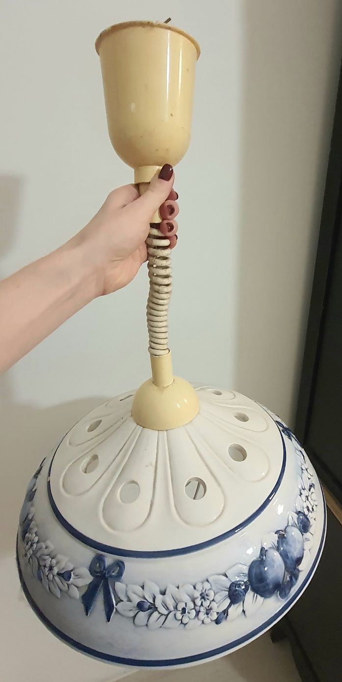 Lampa wisząca, sufitowa, ceramiczna, kwiatowy wzór, biało-niebieska
