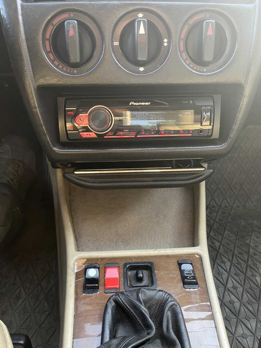 Mercedes-Benz 190 D 2.0 5v (W201) - Clássico de 1988